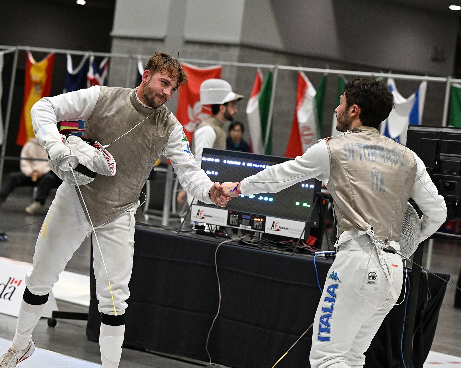 {m.alternative -> f:or(alternative: capTitle -> f:or(alternative: newsItem.title))}