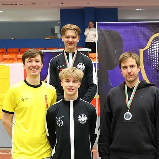 {m.alternative -> f:or(alternative: capTitle -> f:or(alternative: newsItem.title))}