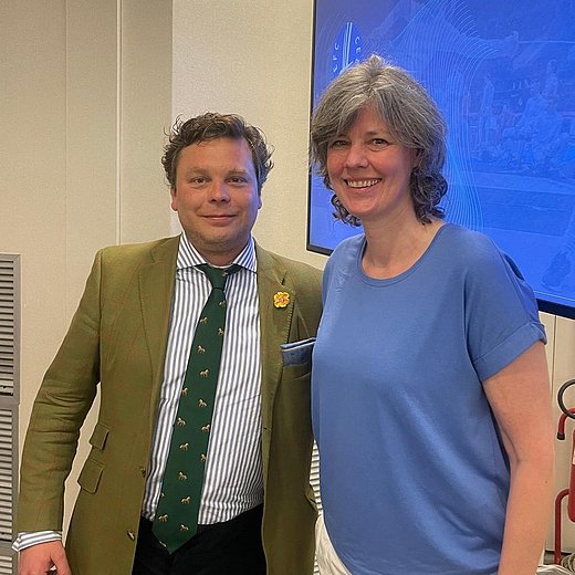 {m.alternative -> f:or(alternative: capTitle -> f:or(alternative: newsItem.title))}