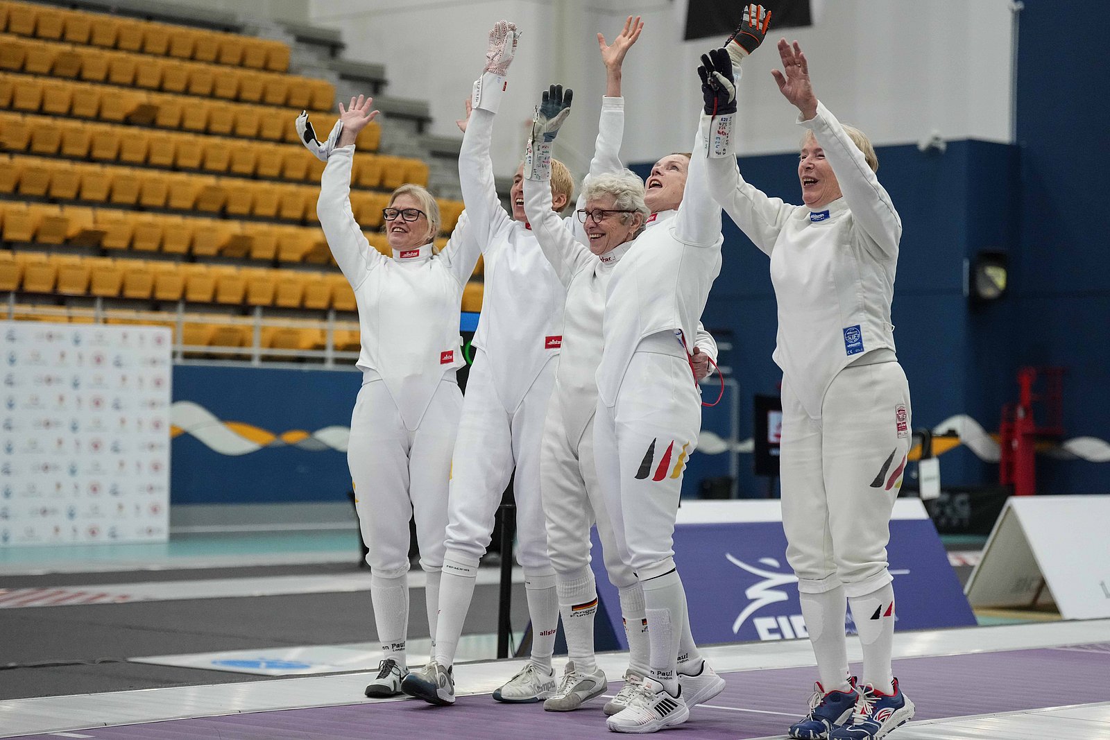 {m.alternative -> f:or(alternative: capTitle -> f:or(alternative: newsItem.title))}